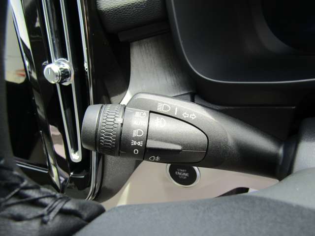 ボルボ ＸＣ４０ アルティメット Ｂ４ ＡＷＤ ４ＷＤ R5年 (四国) 99