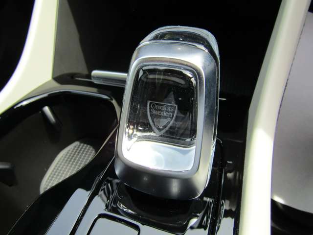 ボルボ ＸＣ４０ アルティメット Ｂ４ ＡＷＤ ４ＷＤ R5年 (四国) 99