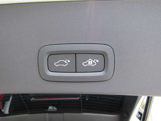 ボルボ ＸＣ４０ アルティメット Ｂ４ ＡＷＤ ４ＷＤ R5年 (四国) 99