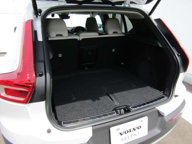 ボルボ ＸＣ４０ アルティメット Ｂ４ ＡＷＤ ４ＷＤ R5年 (四国) 99