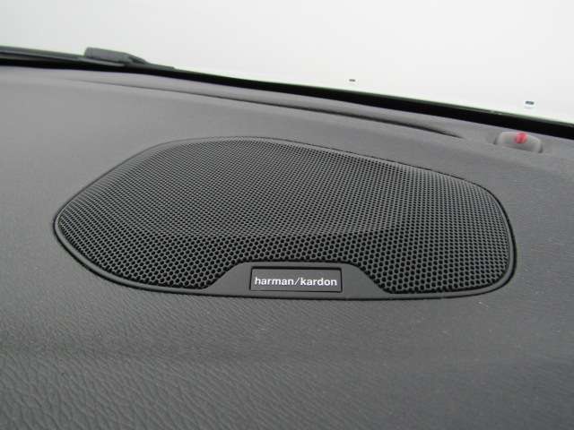 ボルボ Ｖ４０ Ｔ３　クラシックエディション R1年 (四国) 99