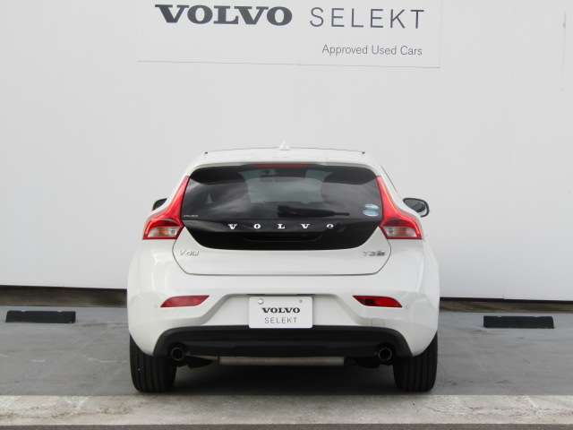 ボルボ Ｖ４０ Ｔ３　クラシックエディション R1年 (四国) 99