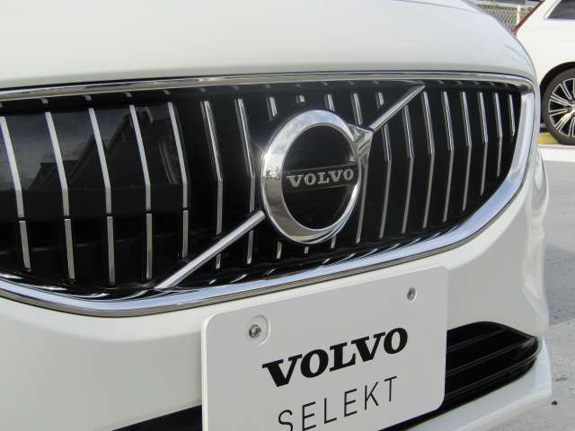 ボルボ Ｖ４０ Ｔ３　クラシックエディション R1年 (四国) 99