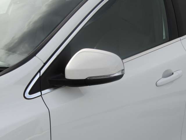 ボルボ Ｖ４０ Ｔ３　クラシックエディション R1年 (四国) 99