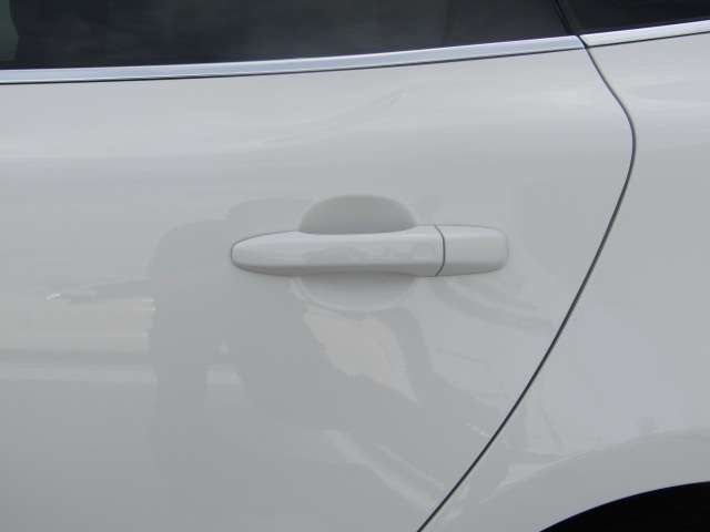 ボルボ Ｖ４０ Ｔ３　クラシックエディション R1年 (四国) 99