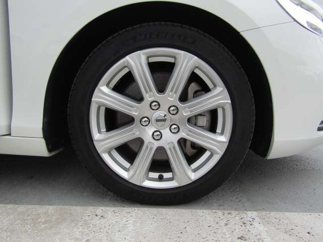 ボルボ Ｖ４０ Ｔ３　クラシックエディション R1年 (四国) 99