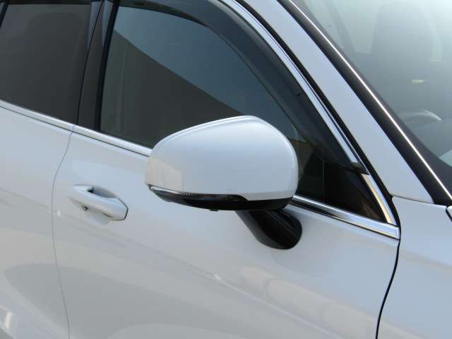 ボルボ Ｖ６０ Ｔ５　インスクリプション R1年 (四国) 99