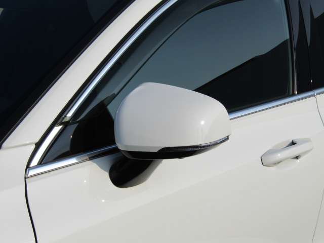 ボルボ Ｖ６０ Ｔ５　インスクリプション R1年 (四国) 99