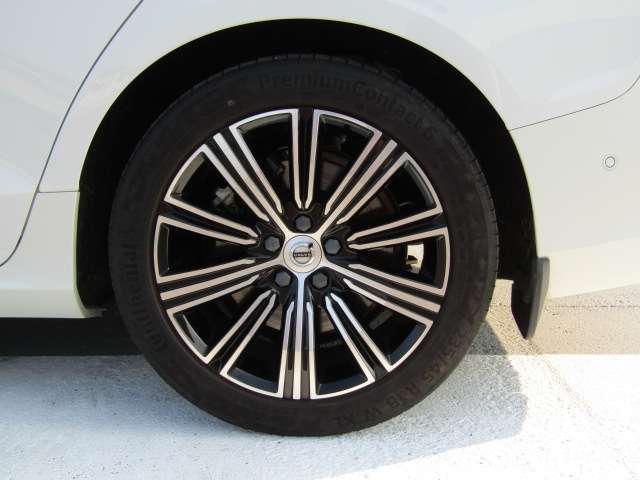 ボルボ Ｖ６０ Ｔ５　インスクリプション R1年 (四国) 99