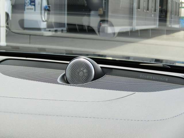 ボルボ Ｖ６０ リチャージ アルティメット Ｔ６ ＡＷＤ プラグイン ハイブリッド ４ＷＤ R6年 (四国) 99