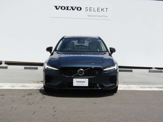 ボルボ Ｖ６０ リチャージ アルティメット Ｔ６ ＡＷＤ プラグイン ハイブリッド ４ＷＤ R6年 (四国) 99