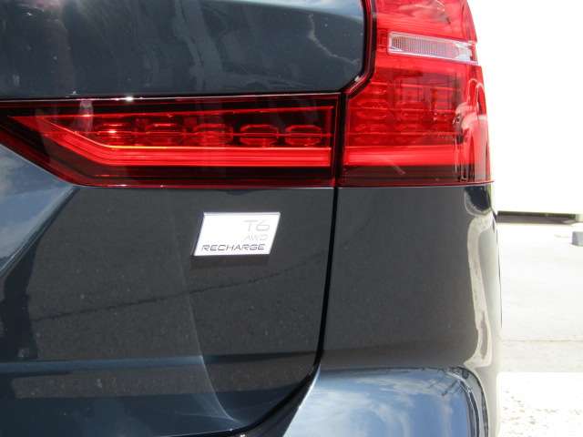 ボルボ Ｖ６０ リチャージ アルティメット Ｔ６ ＡＷＤ プラグイン ハイブリッド ４ＷＤ R6年 (四国) 99