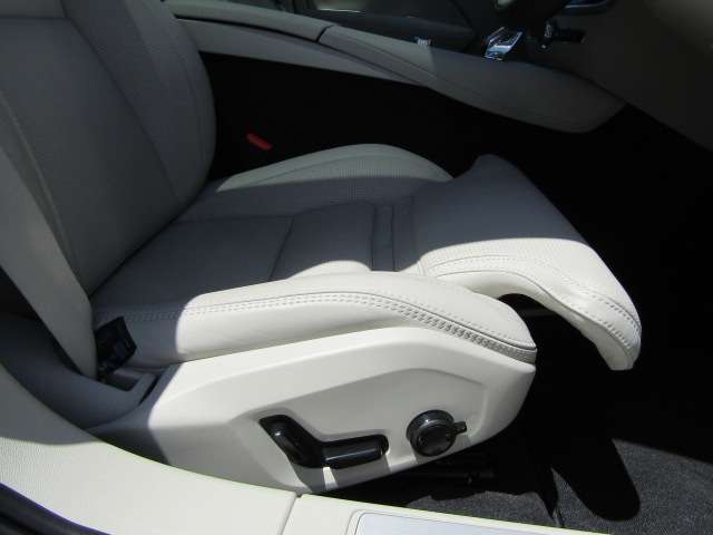 ボルボ Ｖ６０ リチャージ アルティメット Ｔ６ ＡＷＤ プラグイン ハイブリッド ４ＷＤ R6年 (四国) 99