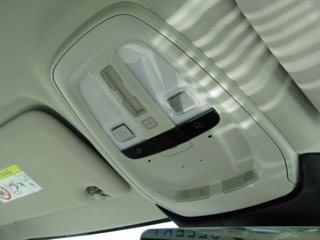 ボルボ Ｖ６０ リチャージ アルティメット Ｔ６ ＡＷＤ プラグイン ハイブリッド ４ＷＤ R6年 (四国) 99