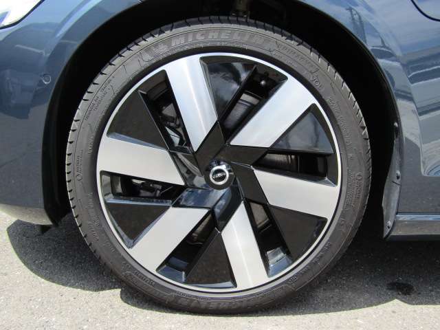 ボルボ Ｖ６０ リチャージ アルティメット Ｔ６ ＡＷＤ プラグイン ハイブリッド ４ＷＤ R6年 (四国) 99