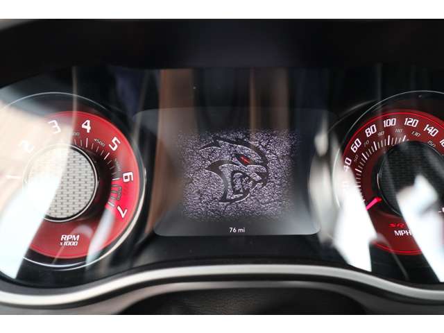 ダッジ チャレンジャー ＳＲＴ ヘルキャット R4年 (東海) 99