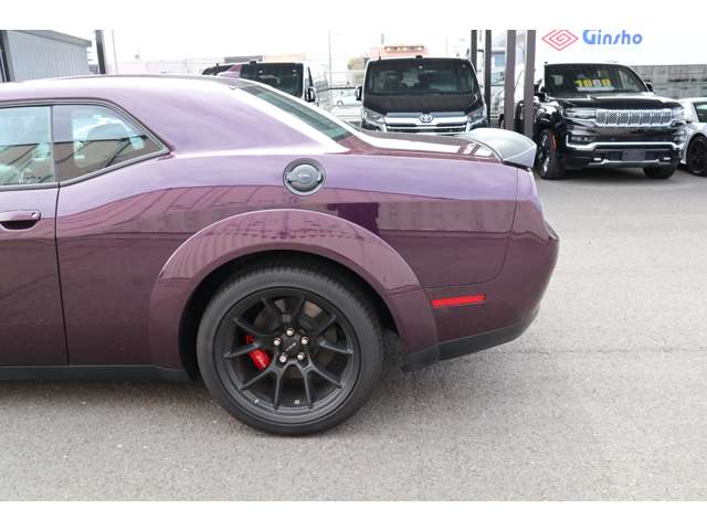 ダッジ チャレンジャー ＳＲＴ ヘルキャット R4年 (東海) 99