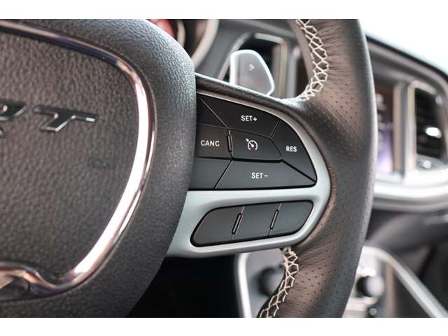 ダッジ チャレンジャー ＳＲＴ ヘルキャット R4年 (東海) 99