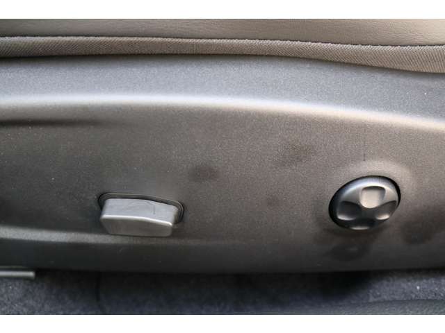 ダッジ チャレンジャー ＳＲＴ ヘルキャット R4年 (東海) 99