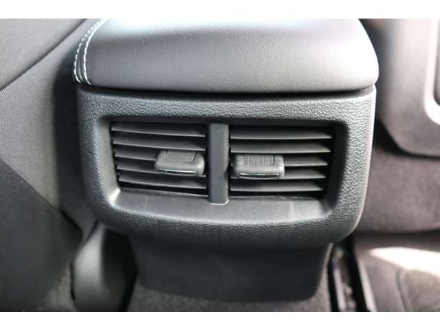 ダッジ チャレンジャー ＳＲＴ ヘルキャット R4年 (東海) 99