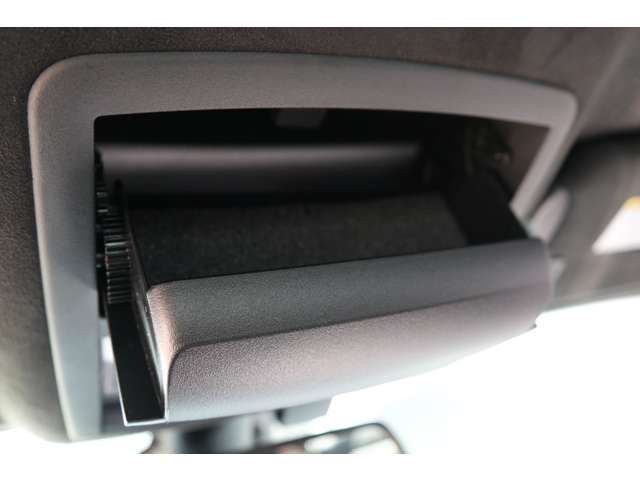 ダッジ チャレンジャー ＳＲＴ ヘルキャット R4年 (東海) 99