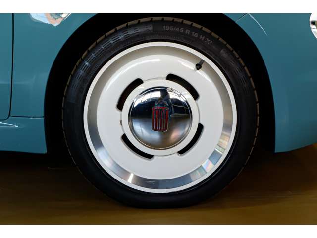 フィアット ５００（チンクエチェント） アニベルサリオ H30年 (北海道) 99