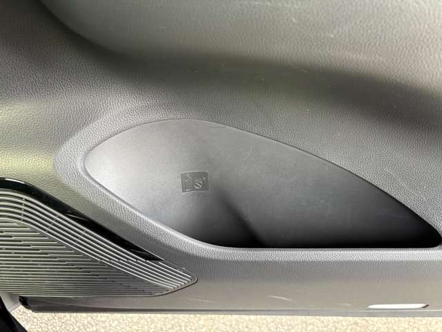 トヨタ ハリアー　ハイブリッド ２．５ ハイブリッド Ｅ－ＦＯＵＲ Ｚ レザーパッケージ ４ＷＤ R2年 (東北) 99