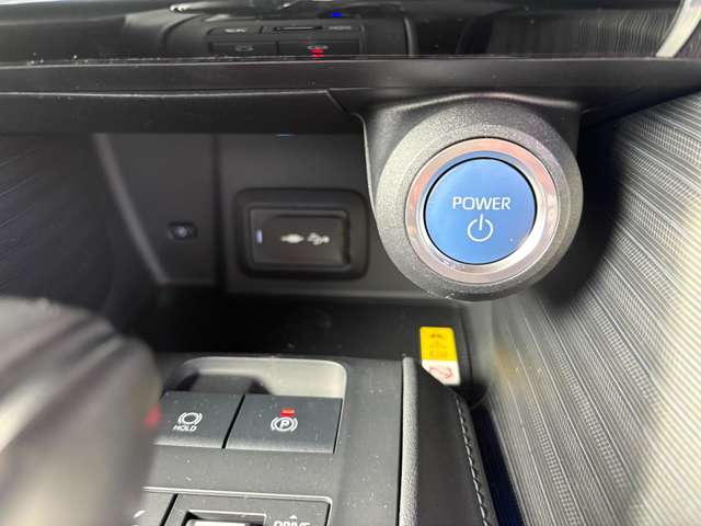 トヨタ ハリアー　ハイブリッド ２．５ ハイブリッド Ｅ－ＦＯＵＲ Ｚ レザーパッケージ ４ＷＤ R2年 (東北) 99