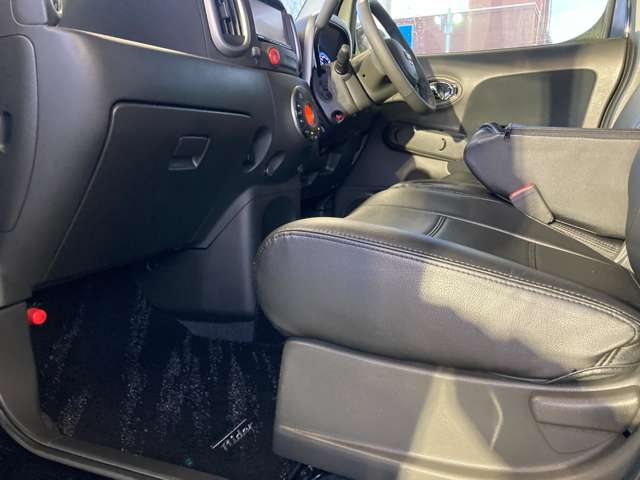 日産 キューブ １．５ ライダー ブラックライン ４ＷＤ H23年 (東北) 99