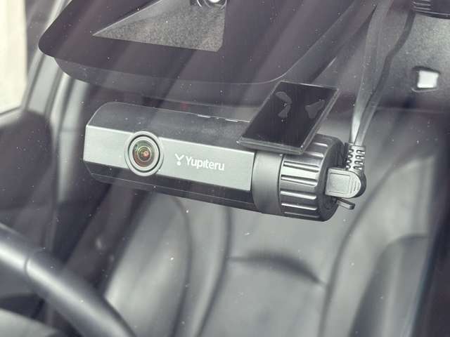 トヨタ プリウス １．８ Ａ プレミアム ツーリングセレクション R1年 (東北) 99