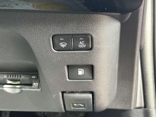 トヨタ プリウス １．８ Ａ プレミアム ツーリングセレクション R1年 (東北) 99