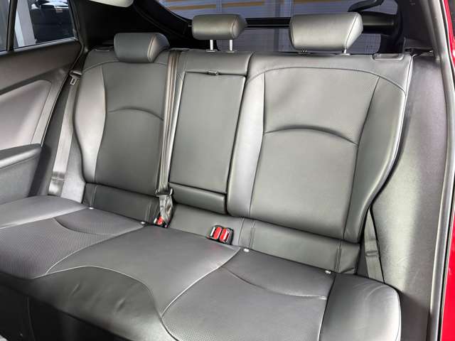 トヨタ プリウス １．８ Ａ プレミアム ツーリングセレクション R1年 (東北) 99