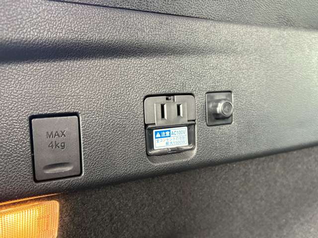 トヨタ プリウス １．８ Ａ プレミアム ツーリングセレクション R1年 (東北) 99