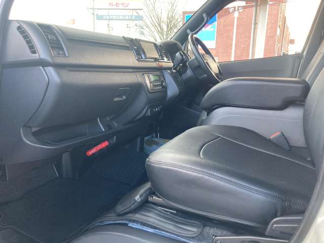 トヨタ ハイエースバン ２．８ スーパーＧＬ ダークプライムＩＩ ロングボディ ディーゼルターボ ４ＷＤ R3年 (東北) 99