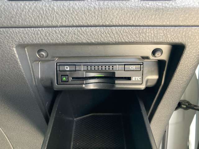 トヨタ ヴェルファイア　ハイブリッド ２．４ ＺＲ Ｇエディション ４ＷＤ H24年 (東北) 99