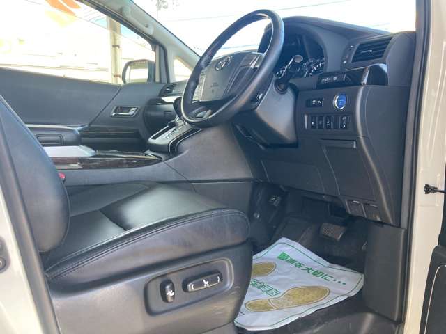 トヨタ ヴェルファイア　ハイブリッド ２．４ ＺＲ Ｇエディション ４ＷＤ H24年 (東北) 99