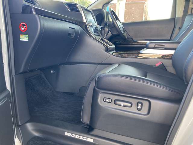 トヨタ ヴェルファイア　ハイブリッド ２．４ ＺＲ Ｇエディション ４ＷＤ H24年 (東北) 99