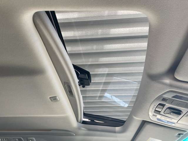 トヨタ ヴェルファイア　ハイブリッド ２．４ ＺＲ Ｇエディション ４ＷＤ H24年 (東北) 99