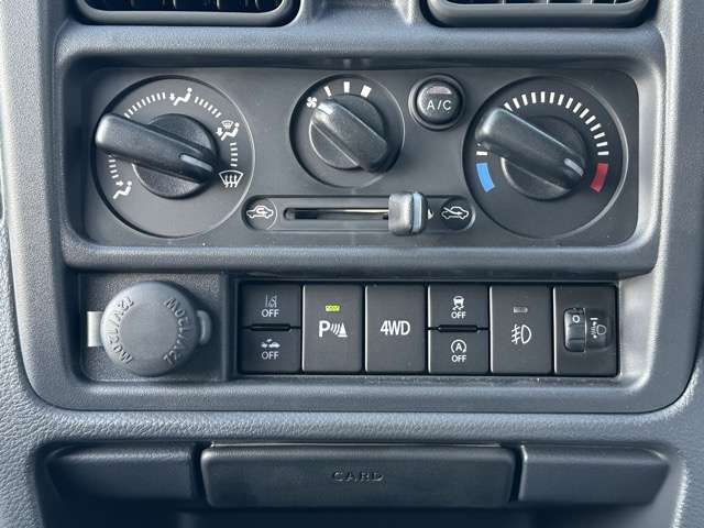 スズキ キャリイトラック ６６０ スーパーキャリイ Ｘリミテッド ３方開 ４ＷＤ R6年 (東海) 99