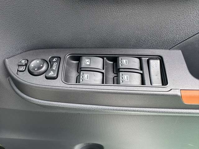 ダイハツ タント ６６０ ファンクロス R6年 (東海) 99