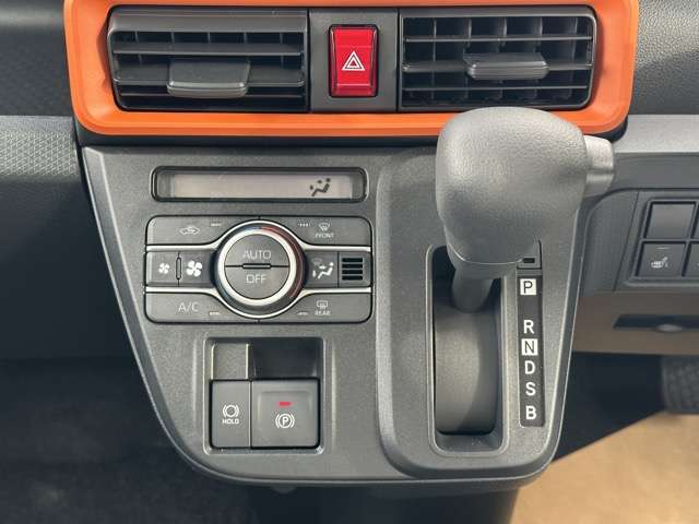 ダイハツ タント ６６０ ファンクロス R6年 (東海) 99