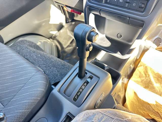 スズキ キャリイトラック ６６０ スーパーキャリイ Ｘリミテッド ３方開 ４ＷＤ R6年 (東海) 99