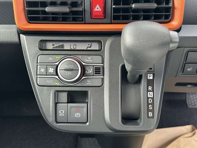 ダイハツ タント ６６０ ファンクロス R6年 (東海) 99