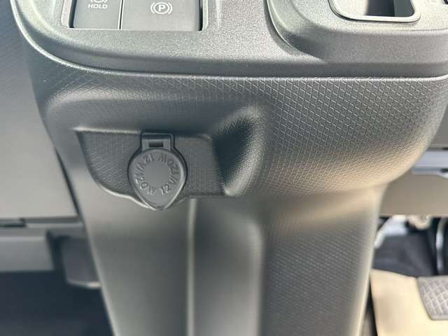 ダイハツ タント ６６０ ファンクロス R6年 (東海) 99