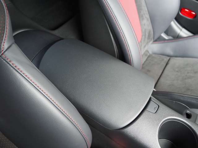 日産 フェアレディＺ ３．０ ＮＩＳＭＯ R6年 (近畿) 99