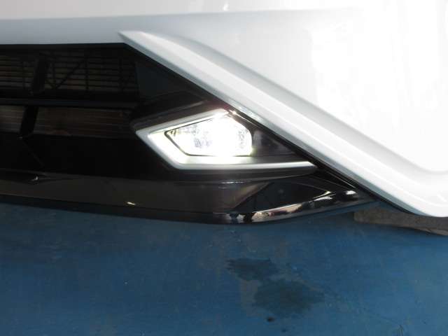 日産 ノートオーラ １．２ Ｇ R5年 (九州・沖縄) 99