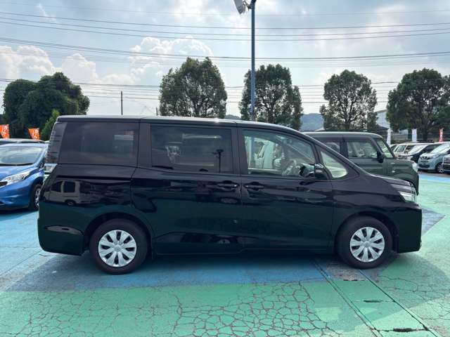 トヨタ ヴォクシー ２．０ Ｘ R1年 (九州・沖縄) 99