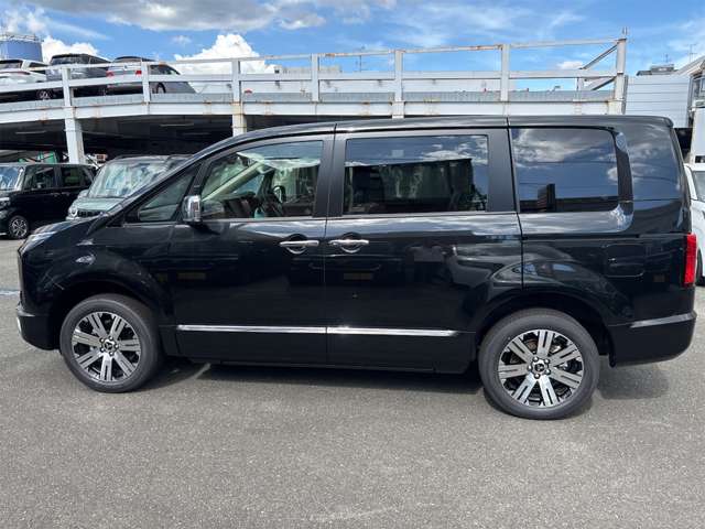 三菱 デリカ　Ｄ：５ ２．２ Ｐ ディーゼルターボ ４ＷＤ R7年 (近畿) 99