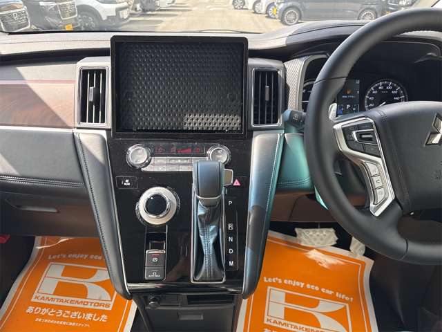 三菱 デリカ　Ｄ：５ ２．２ Ｐ ディーゼルターボ ４ＷＤ R7年 (近畿) 99