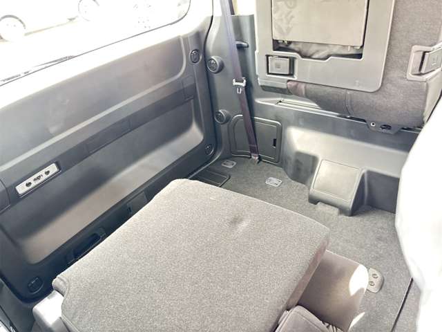 三菱 デリカ　Ｄ：５ ２．２ Ｐ ディーゼルターボ ４ＷＤ R7年 (近畿) 99